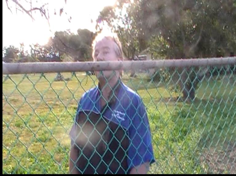 http://HaigReport.com/Photos/20110717SecondCriminalAssailantAssaultingVulnerableDisabledOldManAustralianPoliceRefuseToAct03_cr01.jpg
