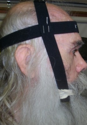 http://HaigReport.com/Photos/SANY0862SimpleElasticApparatusDryMouthToothDecayPrevention_cr_tn280x400.jpg